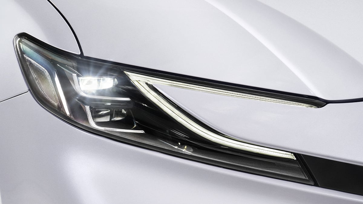 Camry Hybrid Electric: LED headlights with daytime running lights