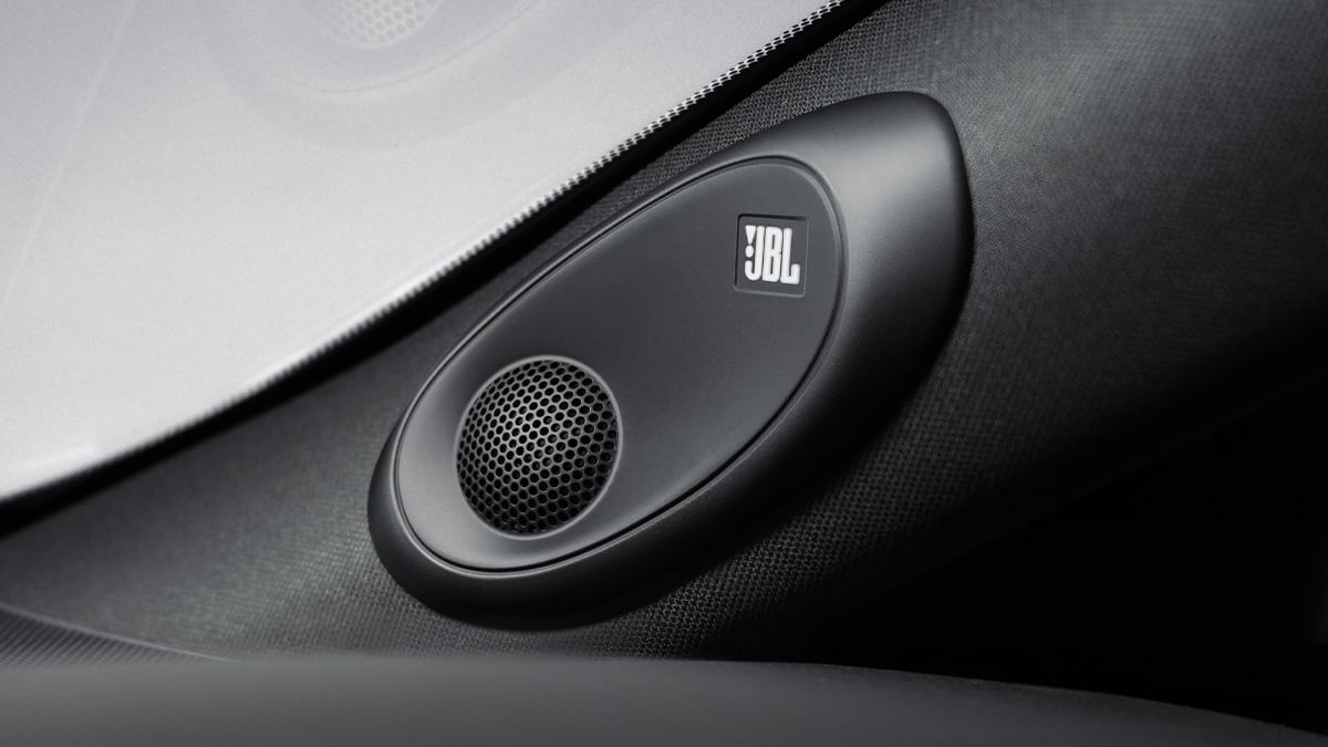 Camry Hybrid Electric: Nine-speaker JBL sound