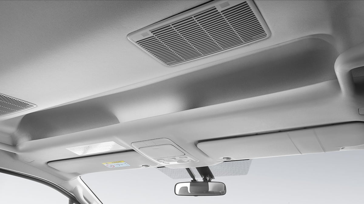 Hiace SLWB: Overhead storage