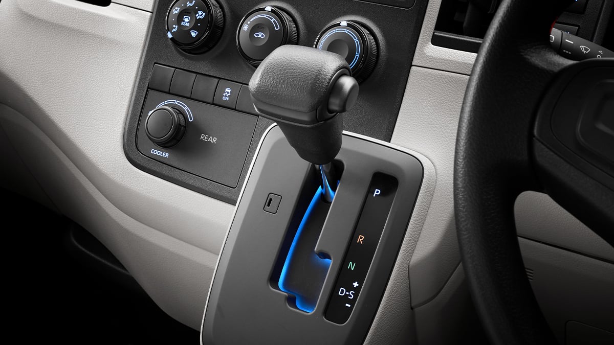 Toyota Hiace SLWB | Van | Toyota Malaysia
