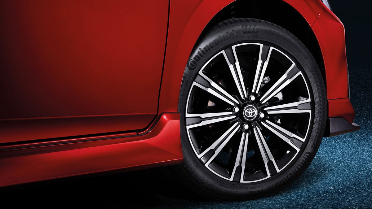 17-inch alloy wheels