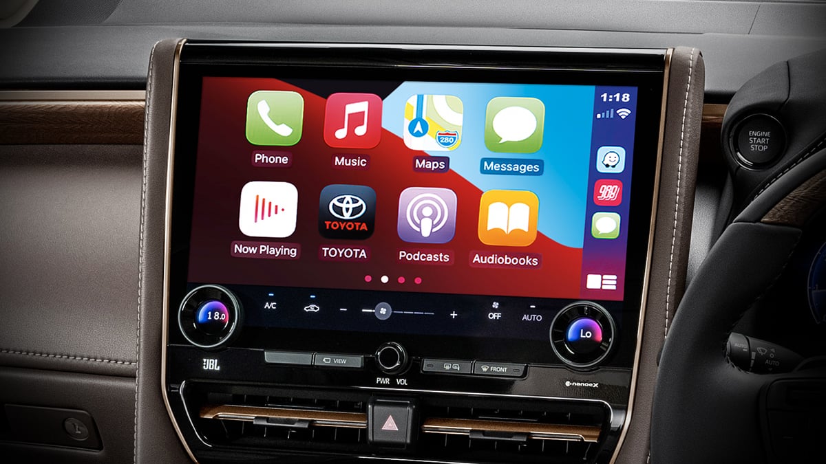Toyota Vellfire Apple CarPlay & Android Auto