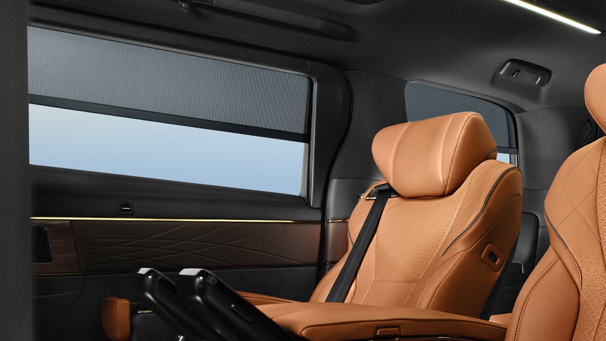 Toyota Vellfire Powered sunshades