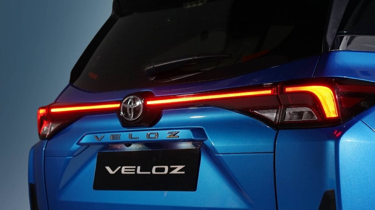 Full LED Rear Combination Lamps