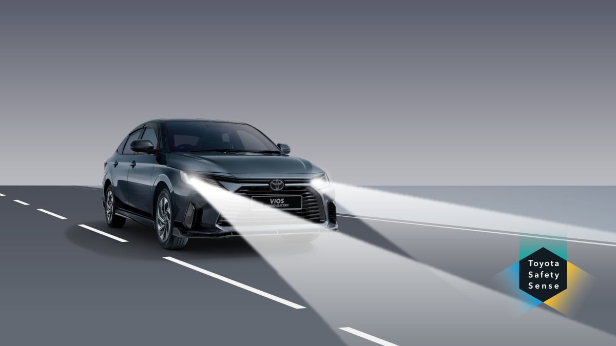 Toyota Safety Sense Auto High Beam (AHB)