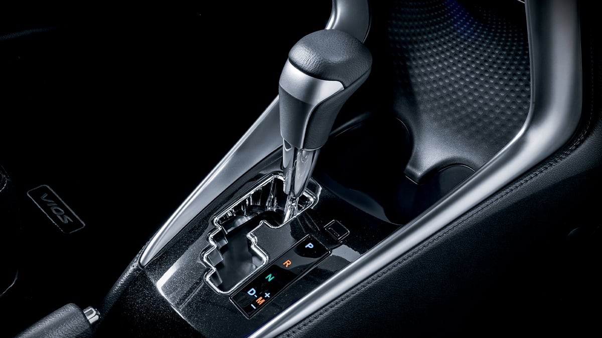 Continuously Variable Transmission (CVT) with 7-speed Sport Sequential Shiftmatic